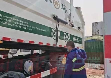 城市“美容師”：疫情不止，我們不散